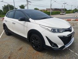 2019 Toyota YARIS 1.2 High Cross รถเก๋ง 5 ประตู 